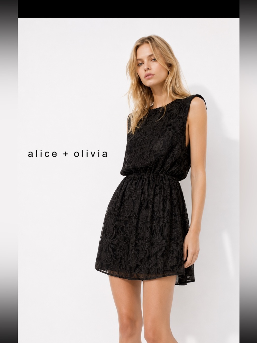 $645 ALICE + OLIVIA Silk blend dress!
